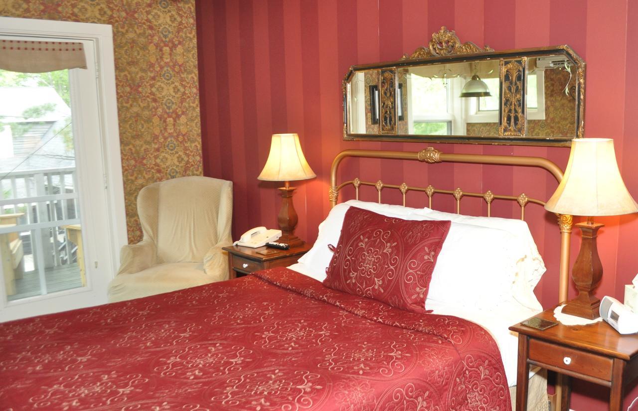 Sylvan Inn Bed & Breakfast Глен Арбър Екстериор снимка